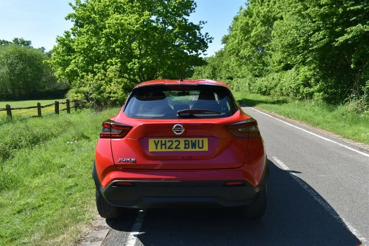 2022-nissan-juke-10-dig-t-acenta-big-4