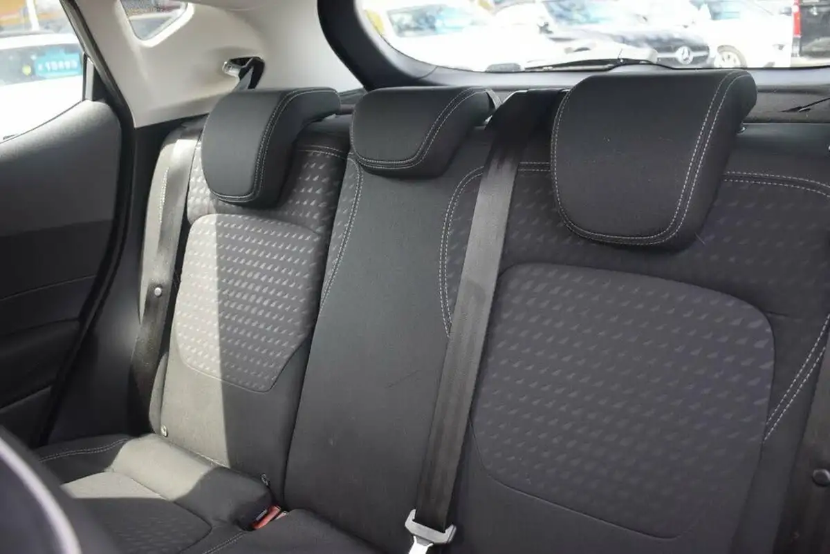 2018-ford-fiesta-10t-zetec-5d-auto-big-8