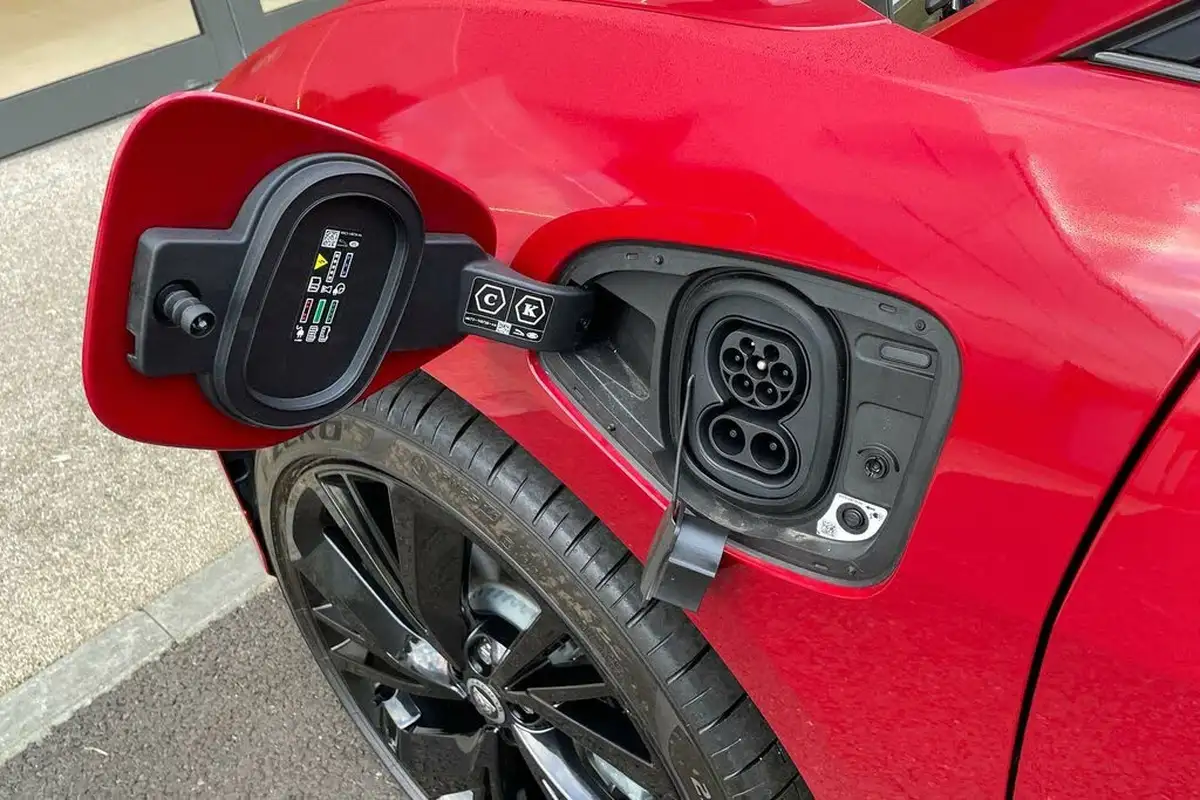 2024-jaguar-i-pace-ev400-400-sport-big-39