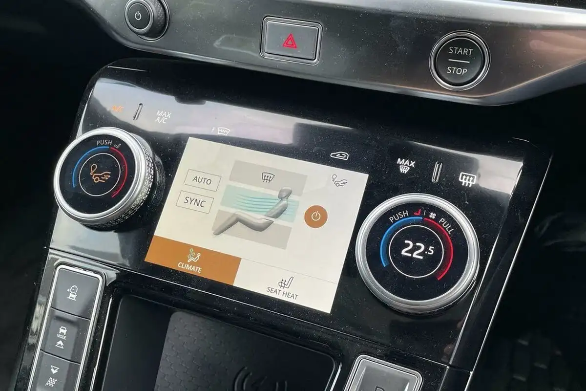 2024-jaguar-i-pace-ev400-400-sport-big-15