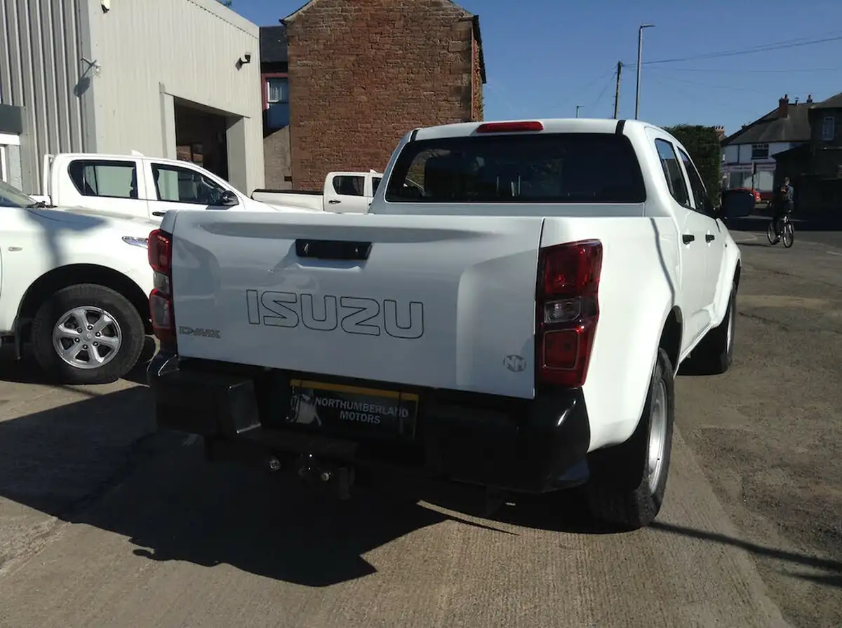 2021-isuzu-d-max-19td-utility-4x4-double-pickup-big-5