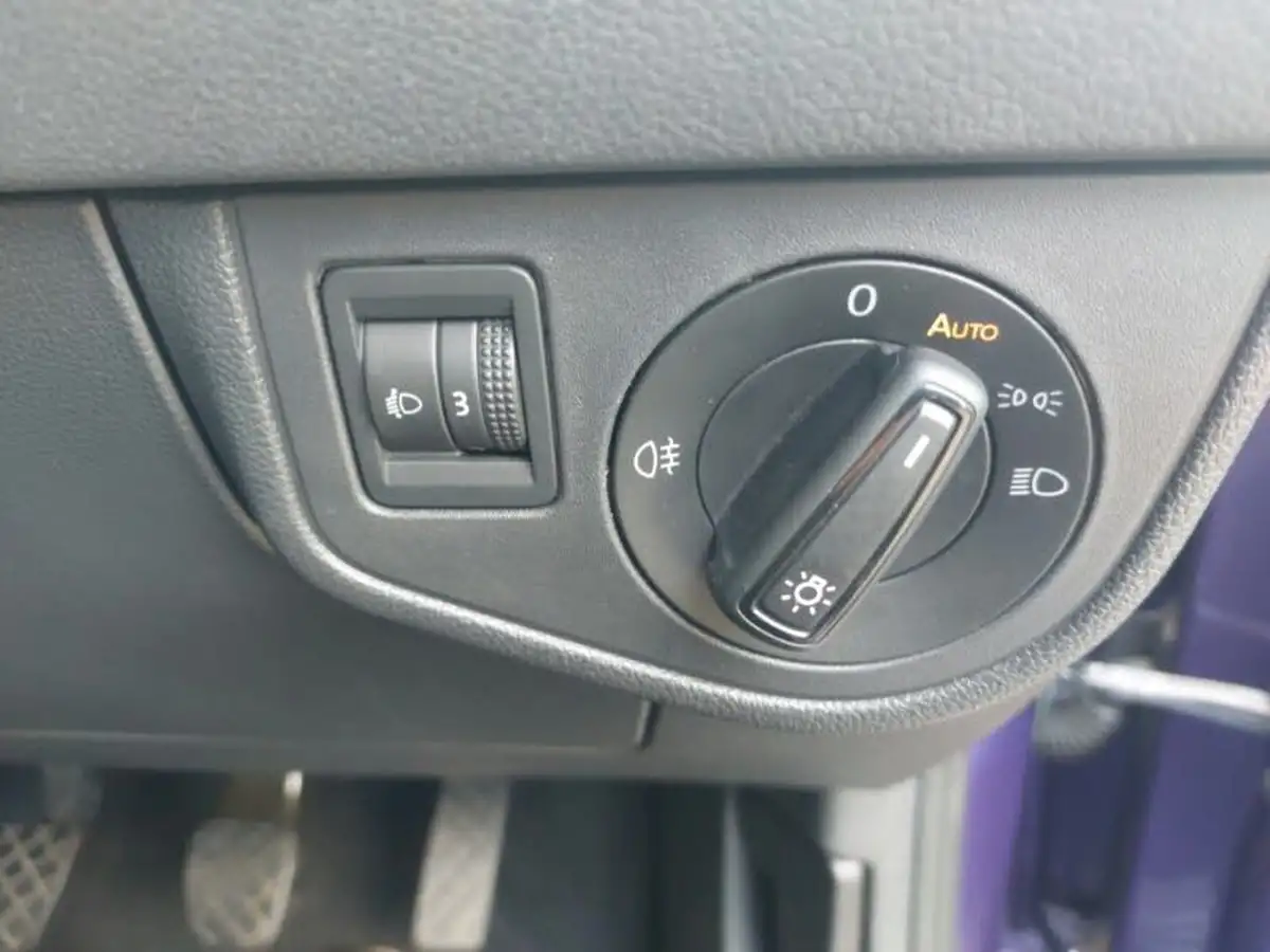 2022-volkswagen-polo-10-tsi-life-big-11