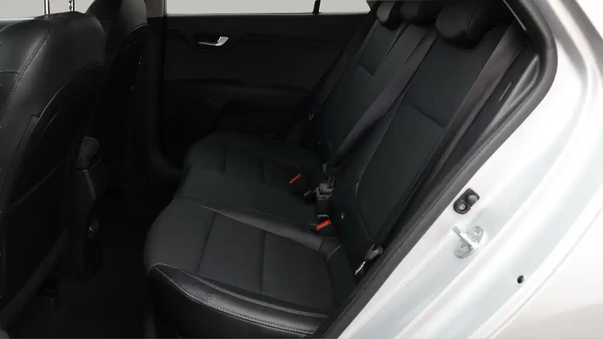 2022-kia-rio-10-t-gdi-3-big-15