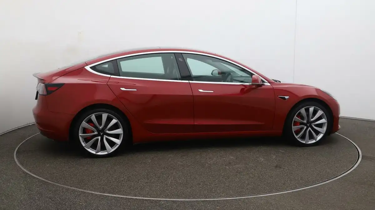 2019-tesla-model-3-e-4x4-performance-pack-big-49