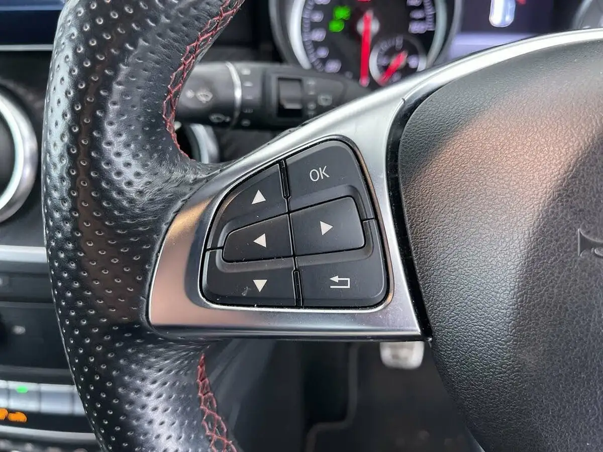 2016-mercedes-benz-a-class-15d-a180d-amg-line-ss-big-49