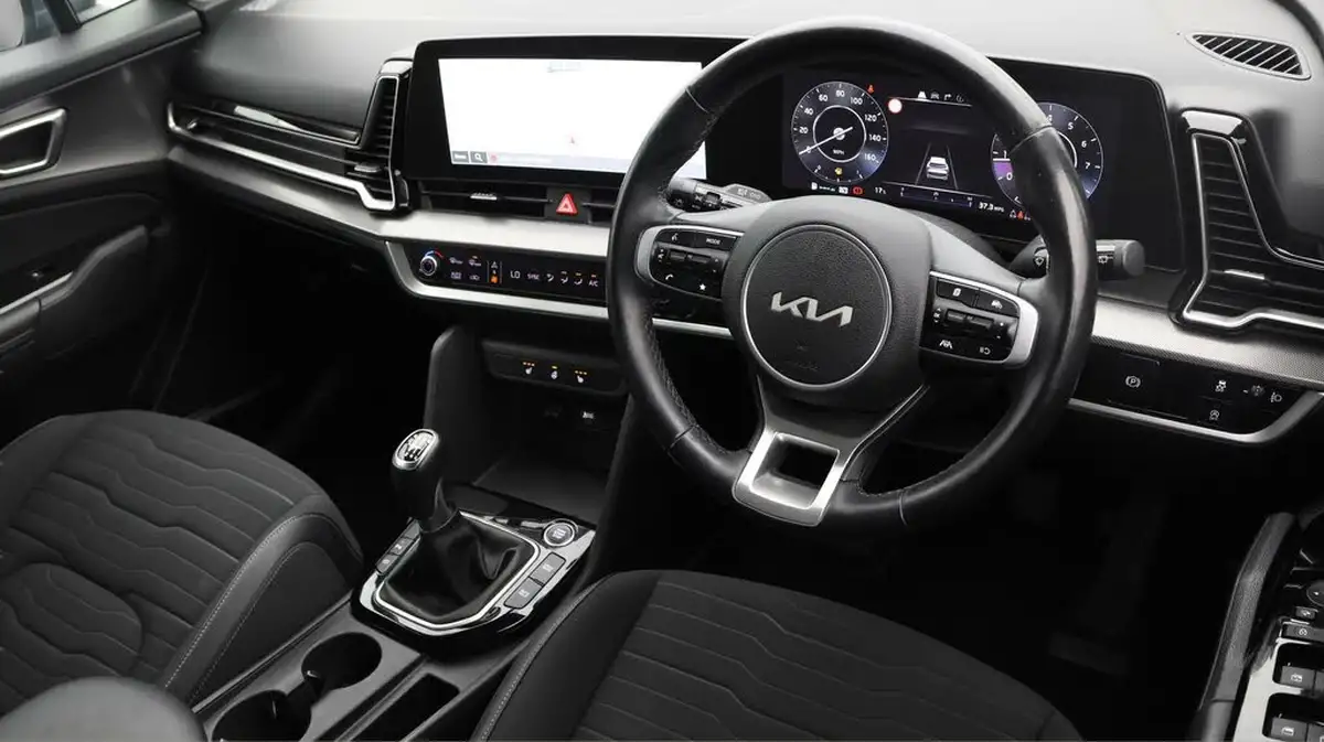 2022-kia-sportage-16-t-gdi-3-148bhp-1598cc-big-8