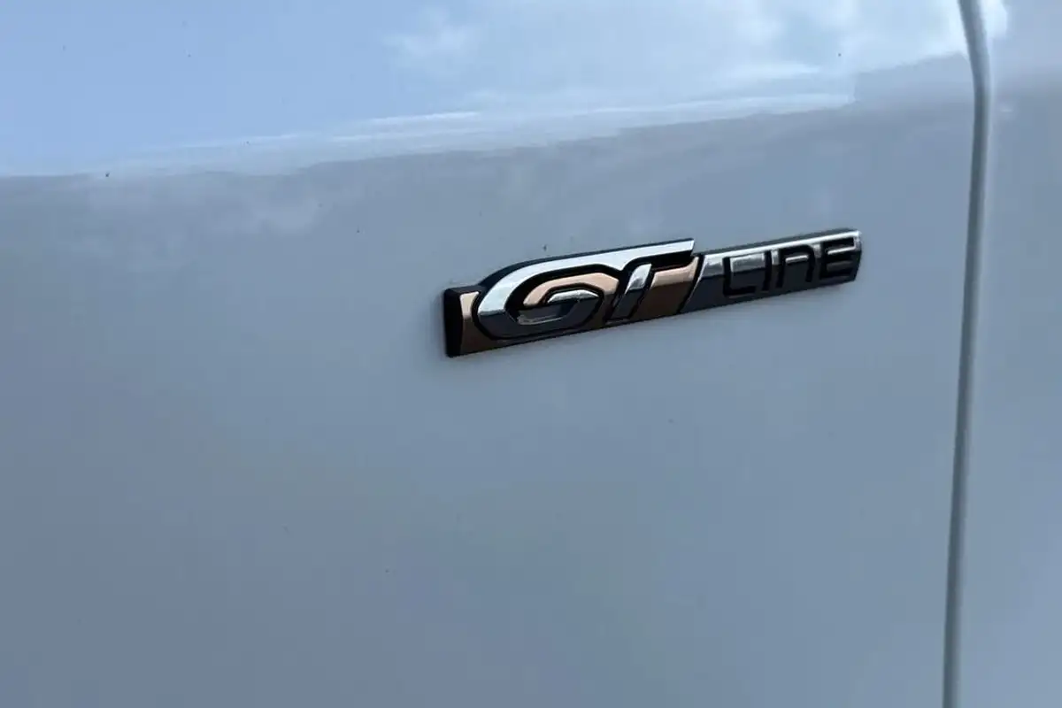 2019-peugeot-3008-suv-12-puretech-gt-line-premium-big-40
