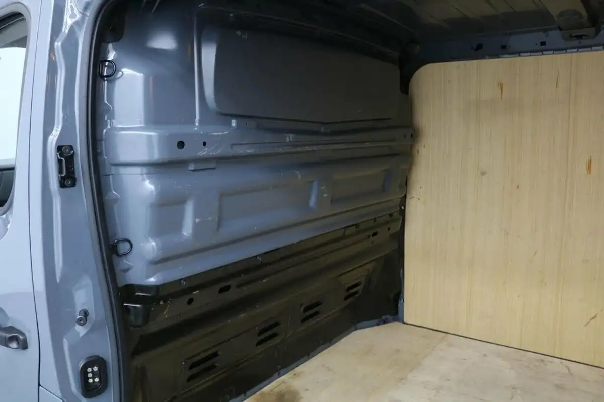 2022-renault-trafic-20dci-sl28-130-business-big-12