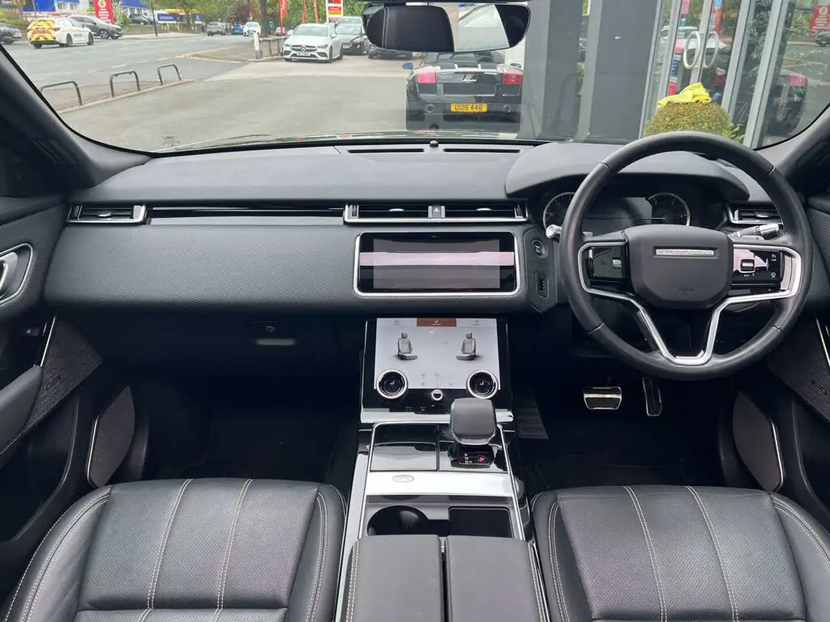 2022-land-rover-range-rover-velar-20-d200-velar-big-9