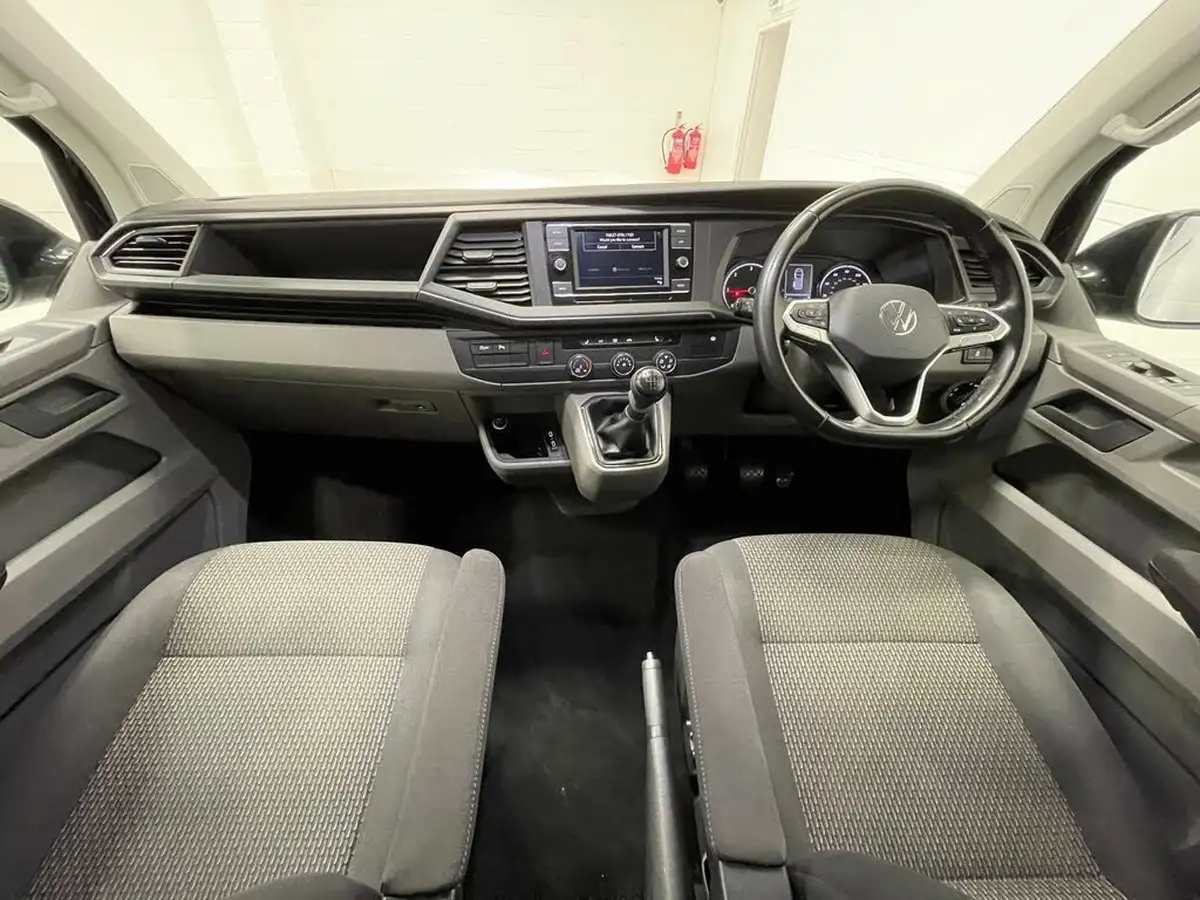 2021-volkswagen-transporter-20tdi-t32-highline-bmt-swb-150pseu6dt-e-kombi-big-26