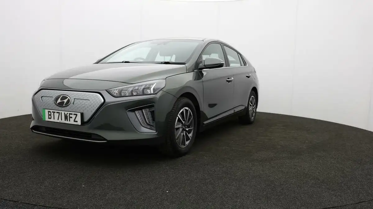 2022-hyundai-ioniq-e-premium-electric-big-58