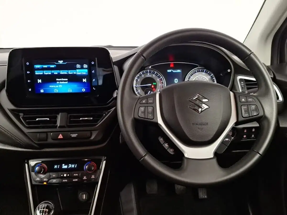 2023-suzuki-s-cross-14-boosterjet-motion-big-6