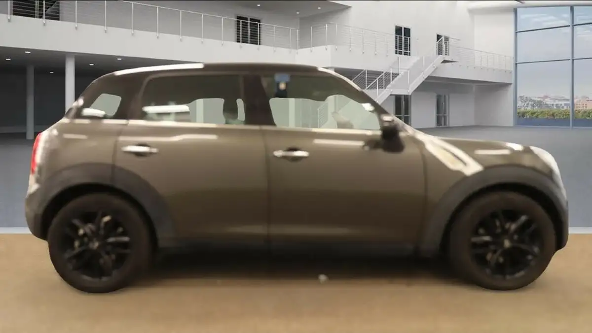 2011-mini-countryman-20td-cooper-d-auto-big-4