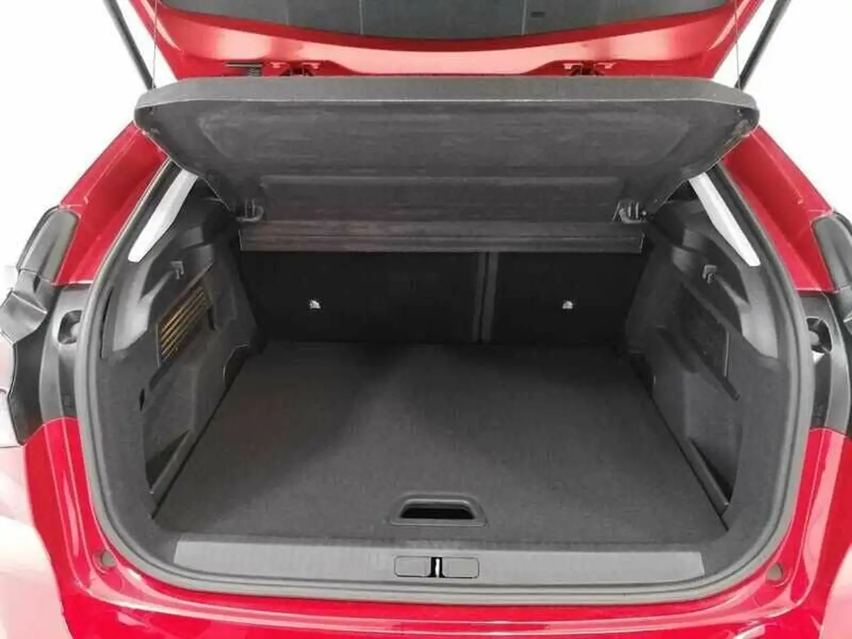 2022-citroen-c4-e-shine-big-7