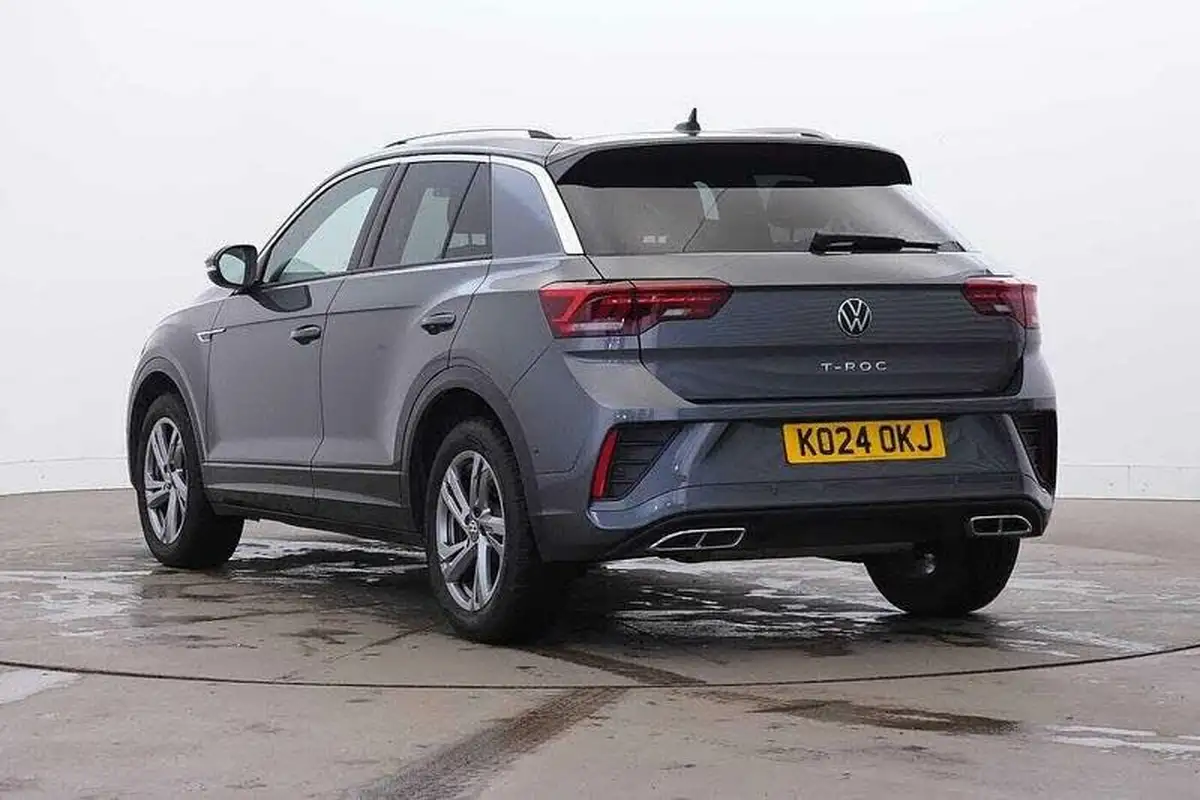 2024-volkswagen-t-roc-15-tsi-r-line-hatchback-5d-dsg-big-2