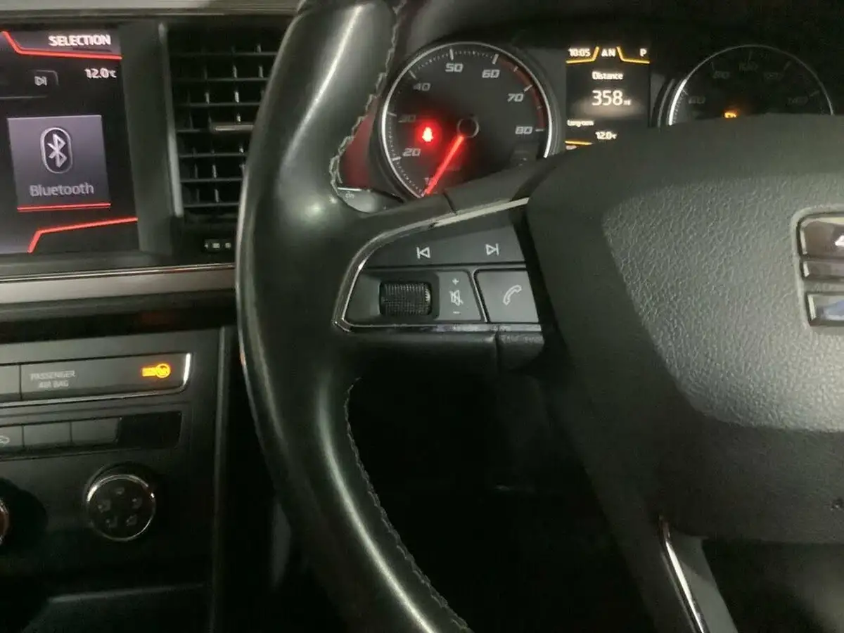2018-seat-leon-10-tsi-se-technology-hatchback-dsg-big-18