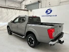 2019-nissan-navara-23dci-tt-tekna-8-navileather-auto-small-4