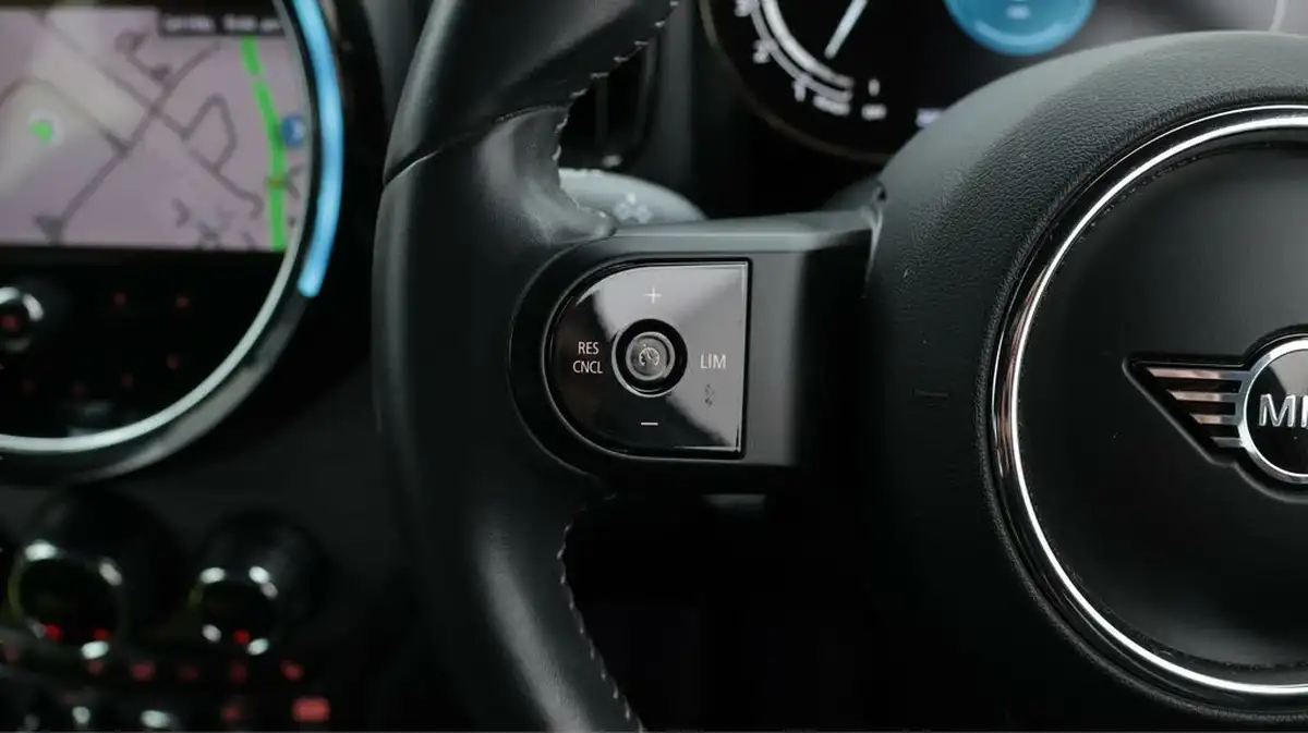 2022-mini-countryman-15-cooper-sport-comfortnav-plus-big-24