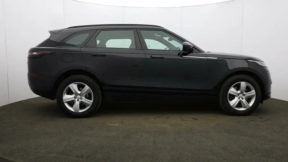 2021-land-rover-range-rover-velar-20-d200-velar-big-51