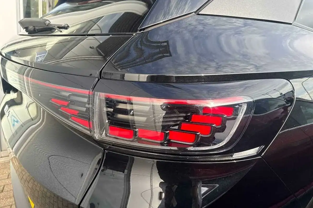 2022-volkswagen-id4-e-family-204ps-performance-big-21