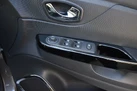 2015-renault-captur-09-dynamique-small-24