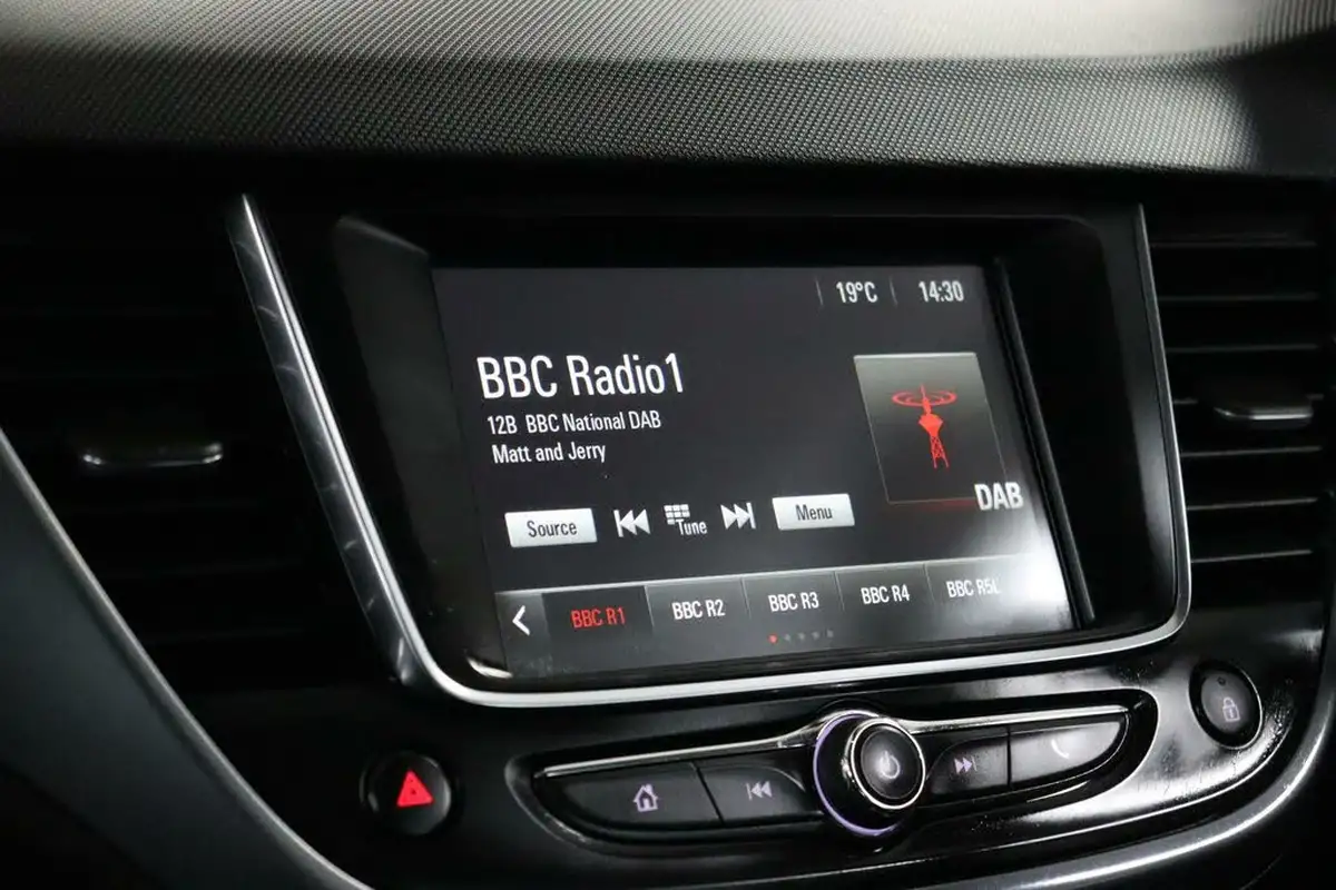 2020-vauxhall-crossland-x-12-elite-130ps-turbo-auto-big-37