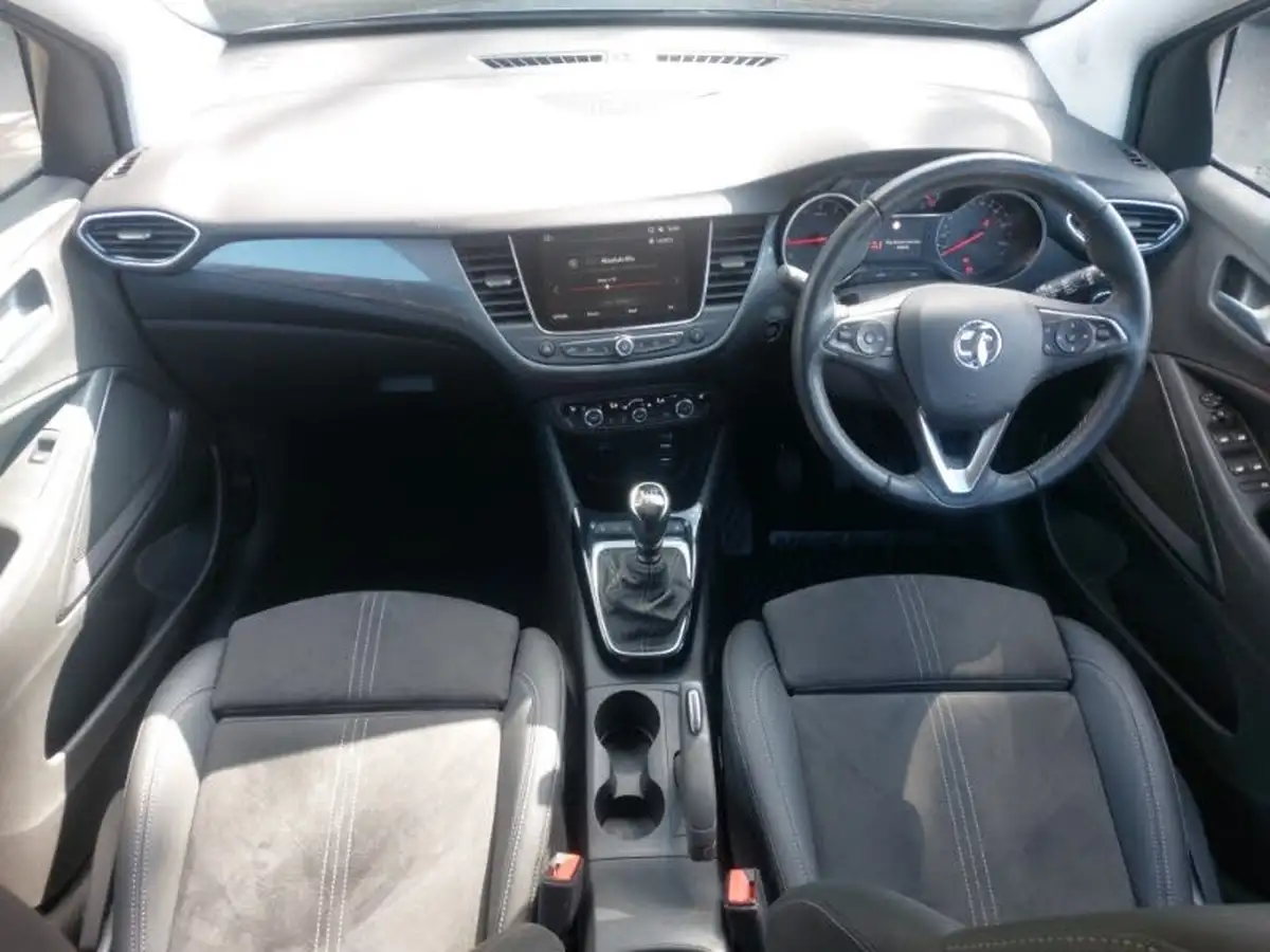 2022-vauxhall-crossland-12-ultimate-130ps-big-2