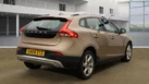 2014-volvo-v40-16td-d2-cross-country-lux-small-9