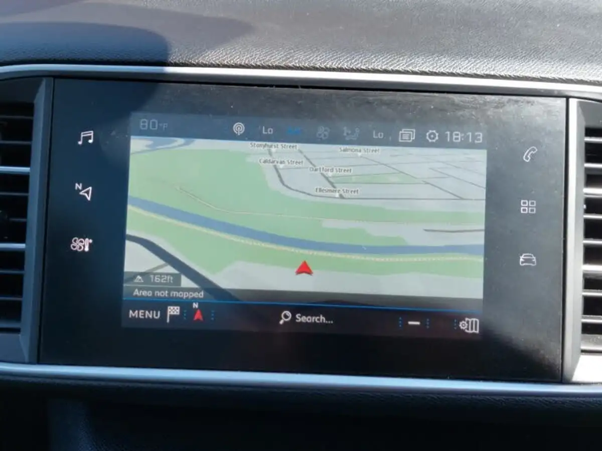 2019-peugeot-308-12-puretech-allure-130bhp-big-18