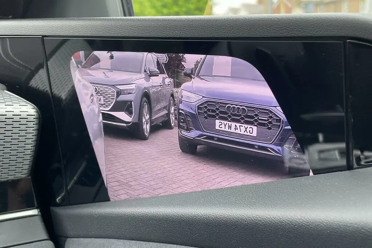 2025-audi-a6-e-tron-e-launch-edition-big-9