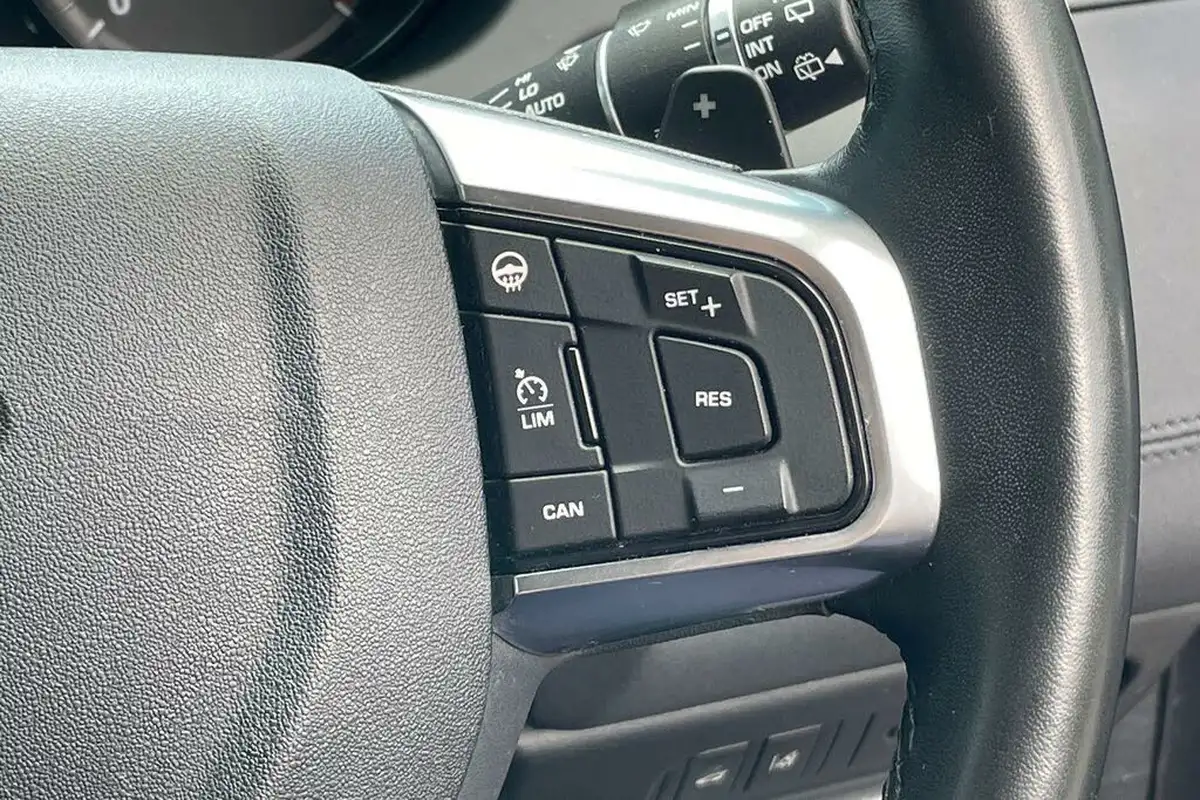 2019-land-rover-discovery-sport-20td4-hse-180ps-auto-big-46