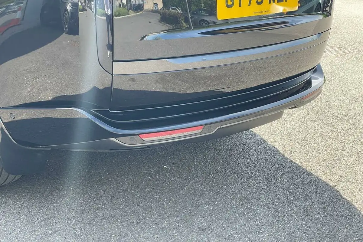 2023-land-rover-range-rover-30-d350-hse-big-42