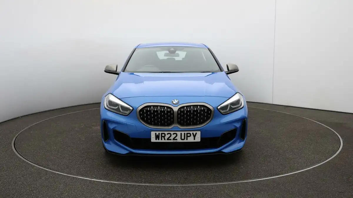 2022-bmw-1-series-20-m135i-xdrive-big-40