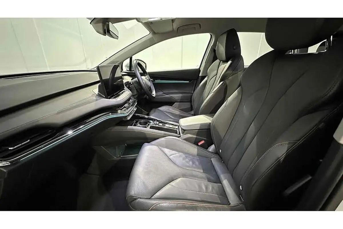2021-skoda-enyaq-e-60-62-kwh-big-20