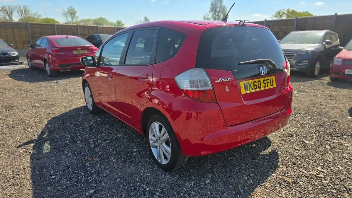 2010-honda-jazz-14-ex-big-3