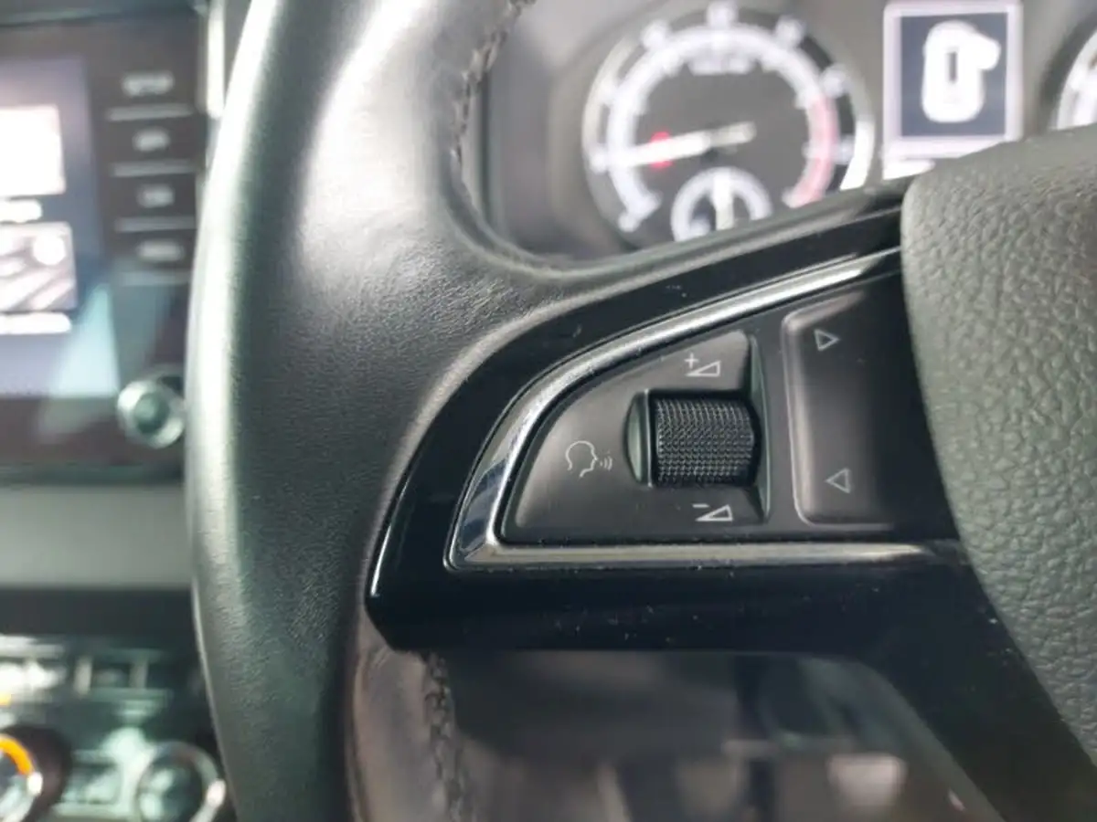 2019-skoda-karoq-10-tsi-se-big-9