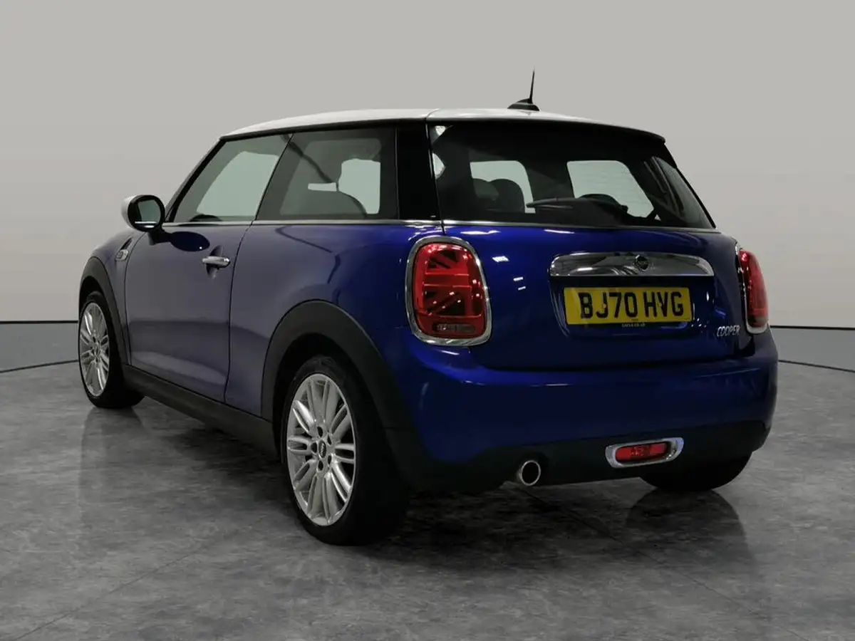 2021-mini-cooper-15-cooper-exclusive-series-ii-hatchback-3d-big-9