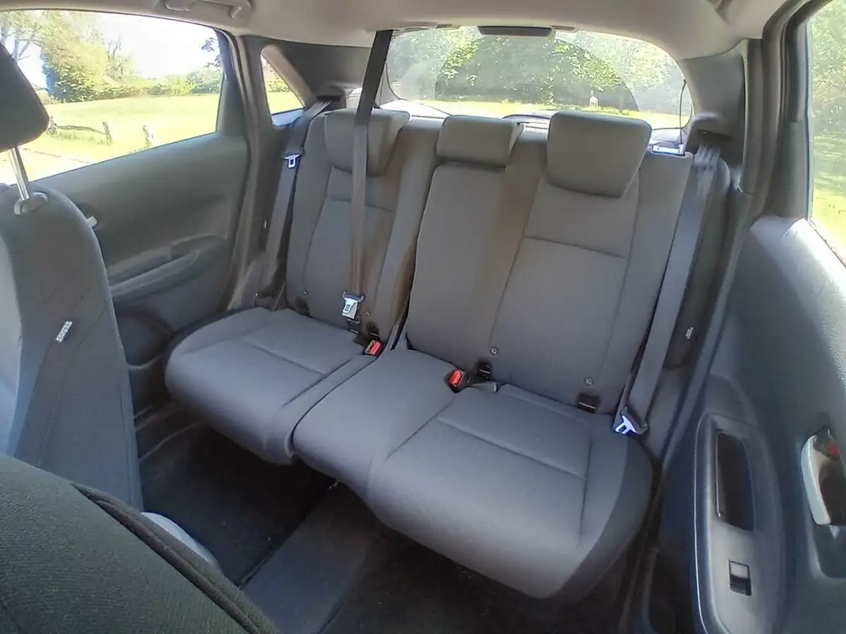 2022-honda-jazz-15-i-mmd-se-109ps-big-36