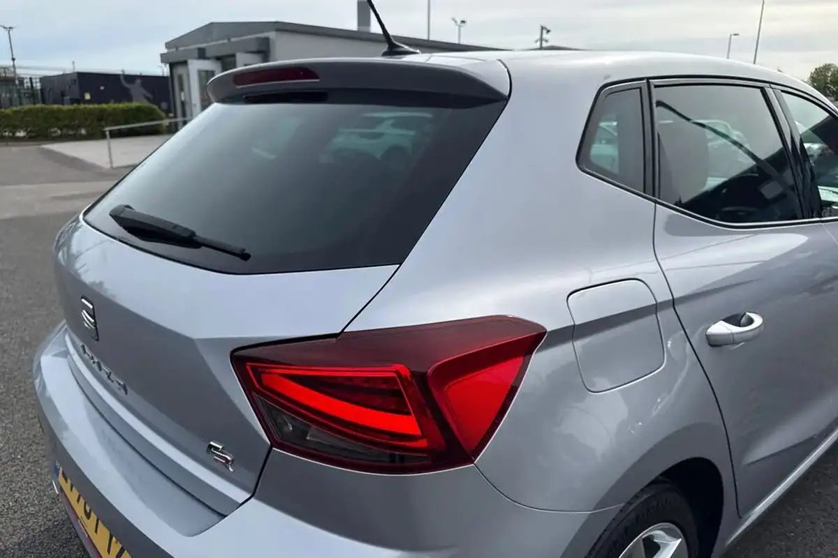 2020-seat-ibiza-10-mpi-fr-big-30