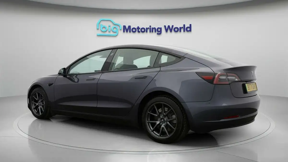 2021-tesla-model-3-e-long-range-awd-big-4