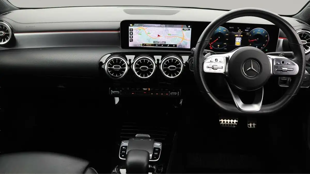 2020-mercedes-benz-cla-13-cla-200-amg-line-premium-shooting-brake-5d-7g-tronic-big-12