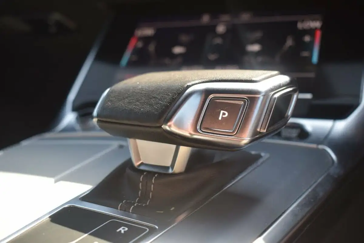 2023-audi-a6-saloon-20-40-tfsi-s-line-big-31