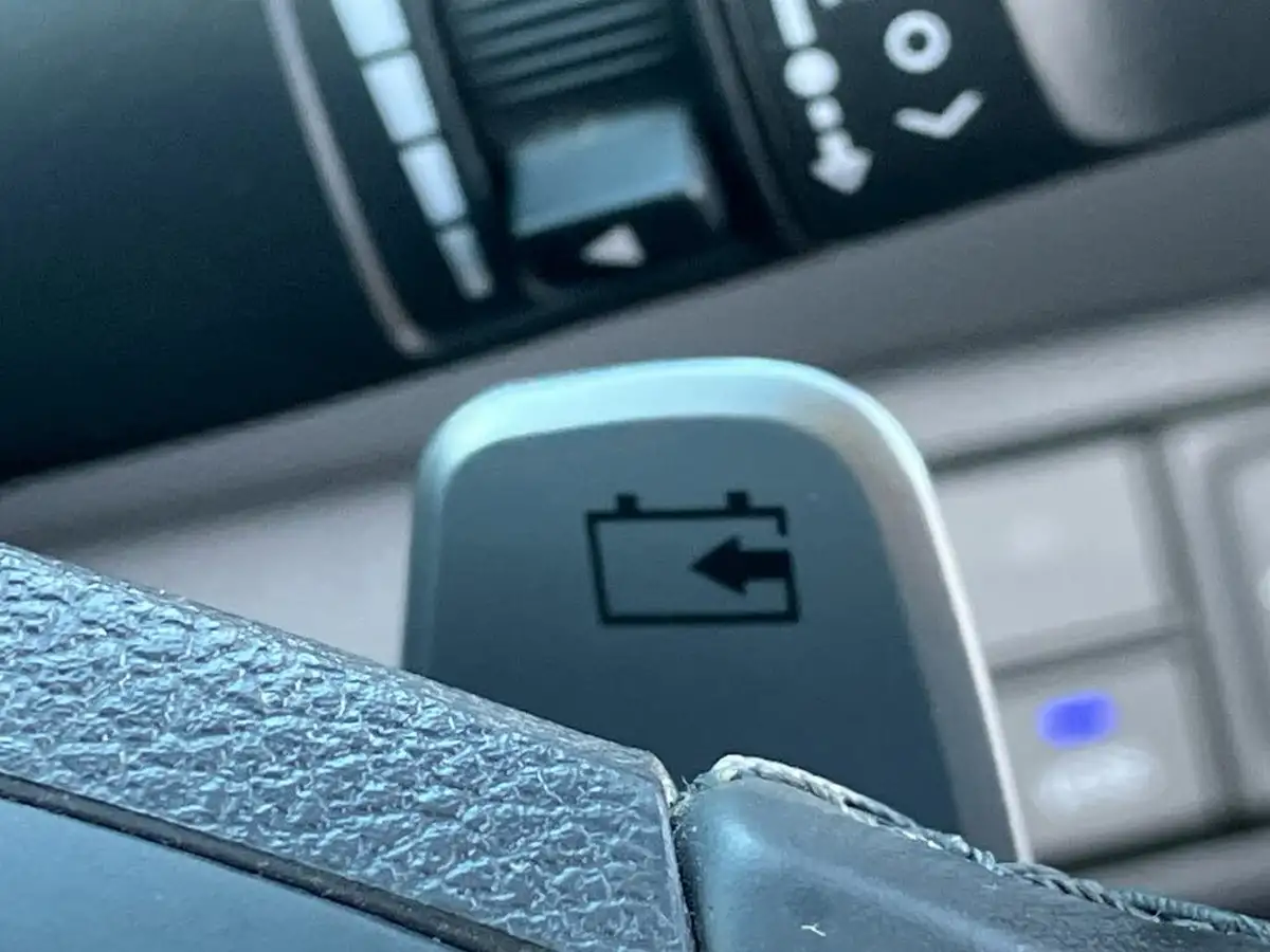 2018-hyundai-ioniq-e-premium-electric-big-44