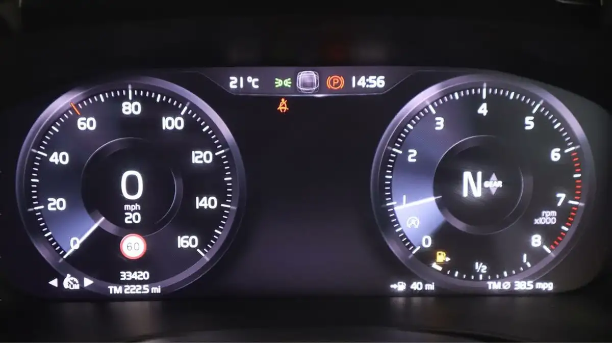 2021-volvo-xc40-15-t3-r-design-163bhp-big-10