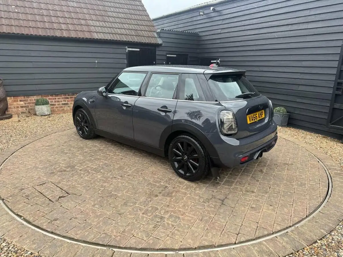 2016-mini-cooper-20-cooper-s-ss-hatchback-5d-big-33