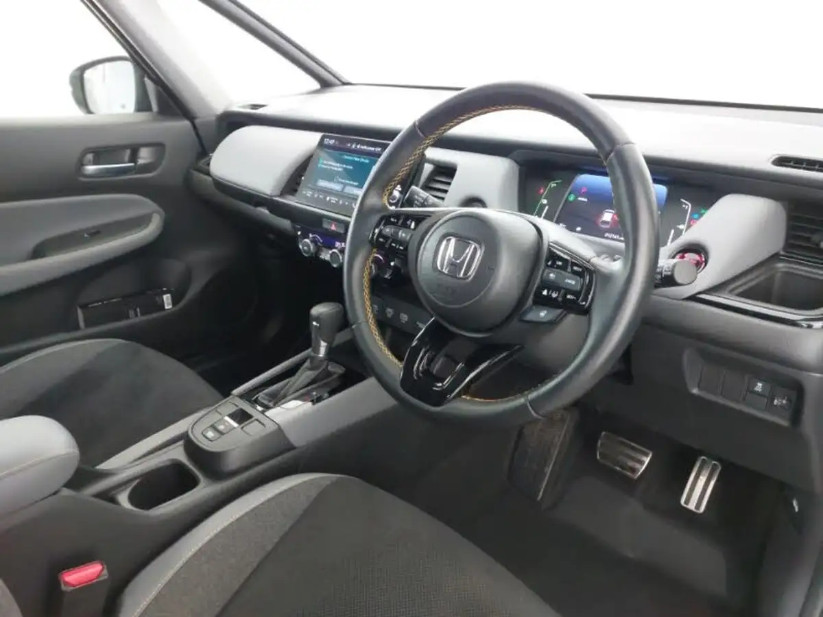 2023-honda-jazz-15-i-mmd-advance-sport-big-10
