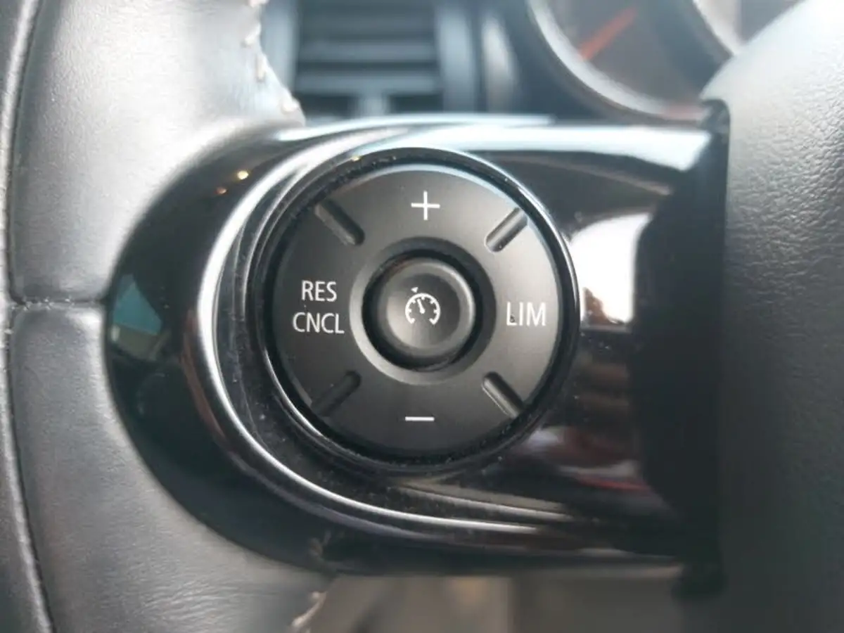 2019-mini-cooper-15-cooper-exclusive-134bhp-hatchback-3d-big-14