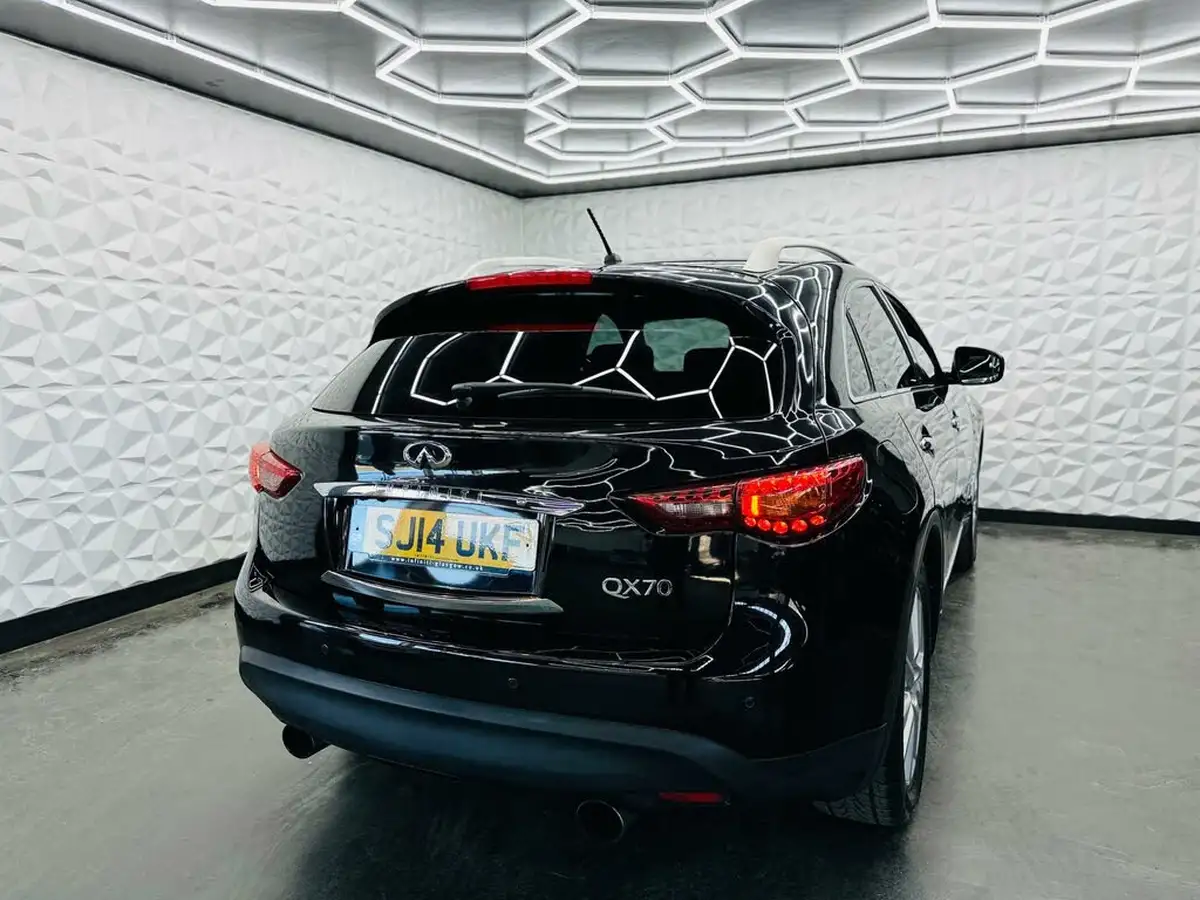 2014-infiniti-qx70-30td-gt-big-11