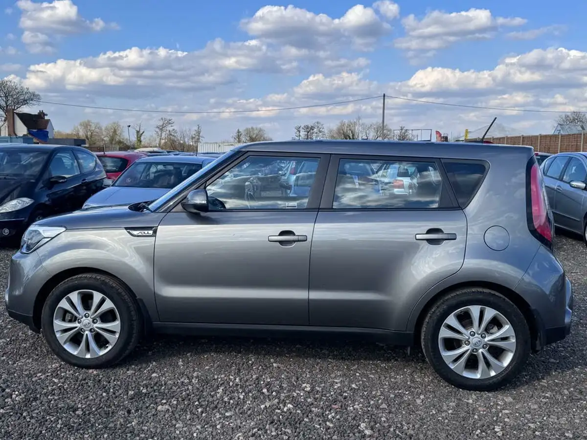 2015-kia-soul-16-connect-plus-big-8