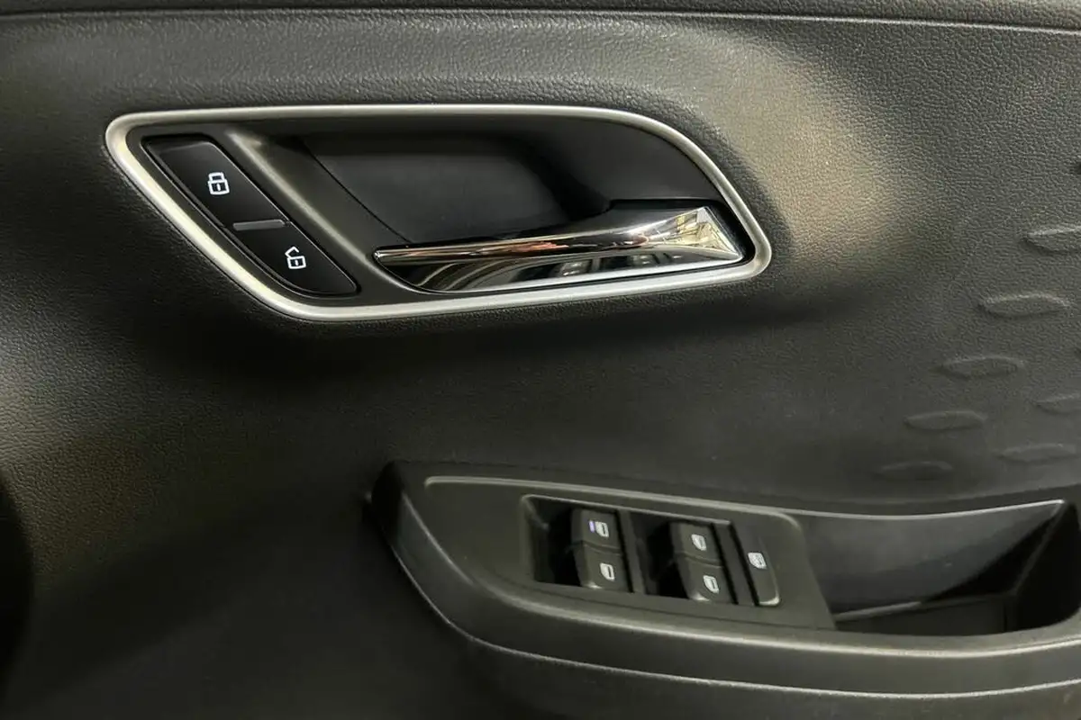 2023-mg-mg3-15-vti-tech-exclusive-nav-big-21